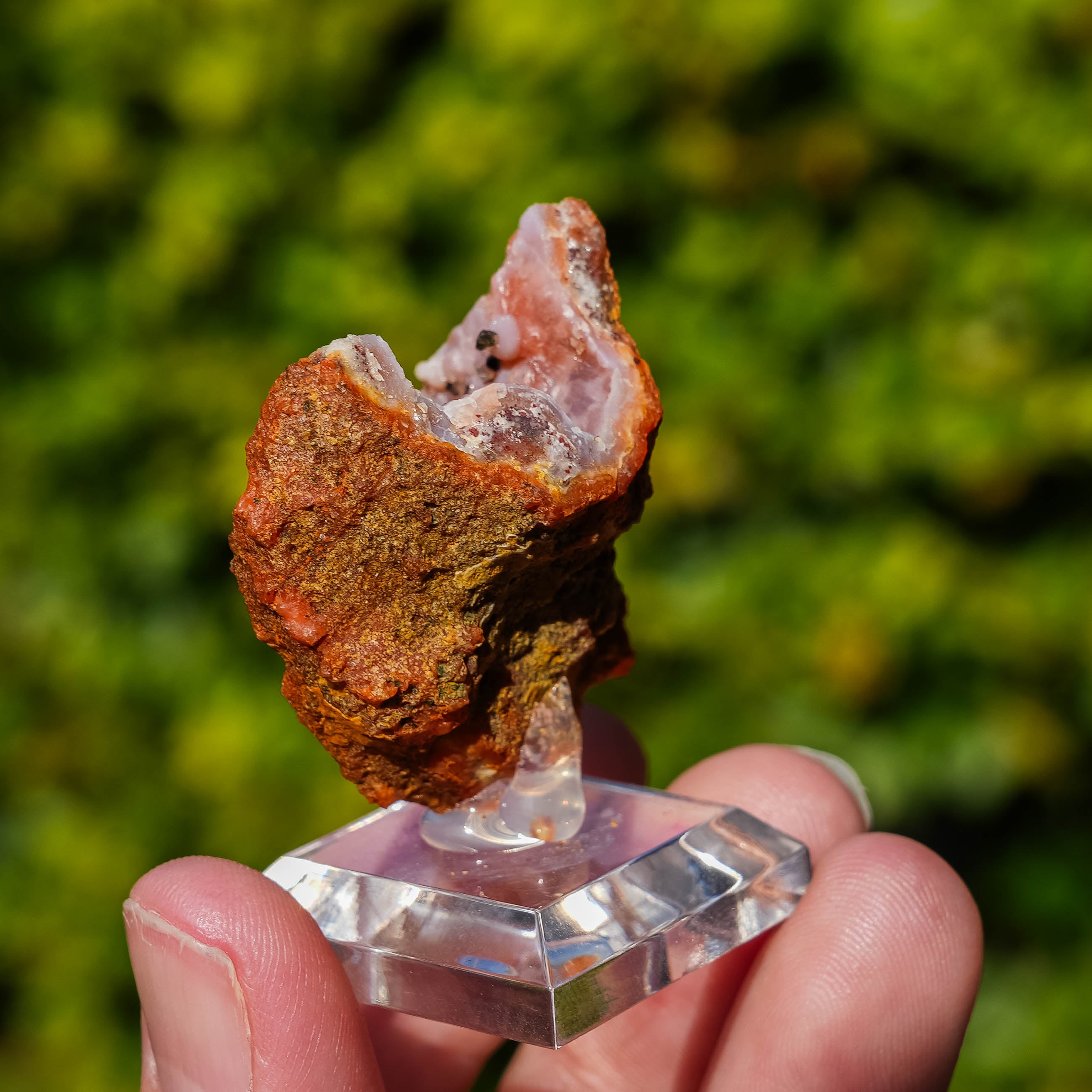 chalcedoon hematiet geode