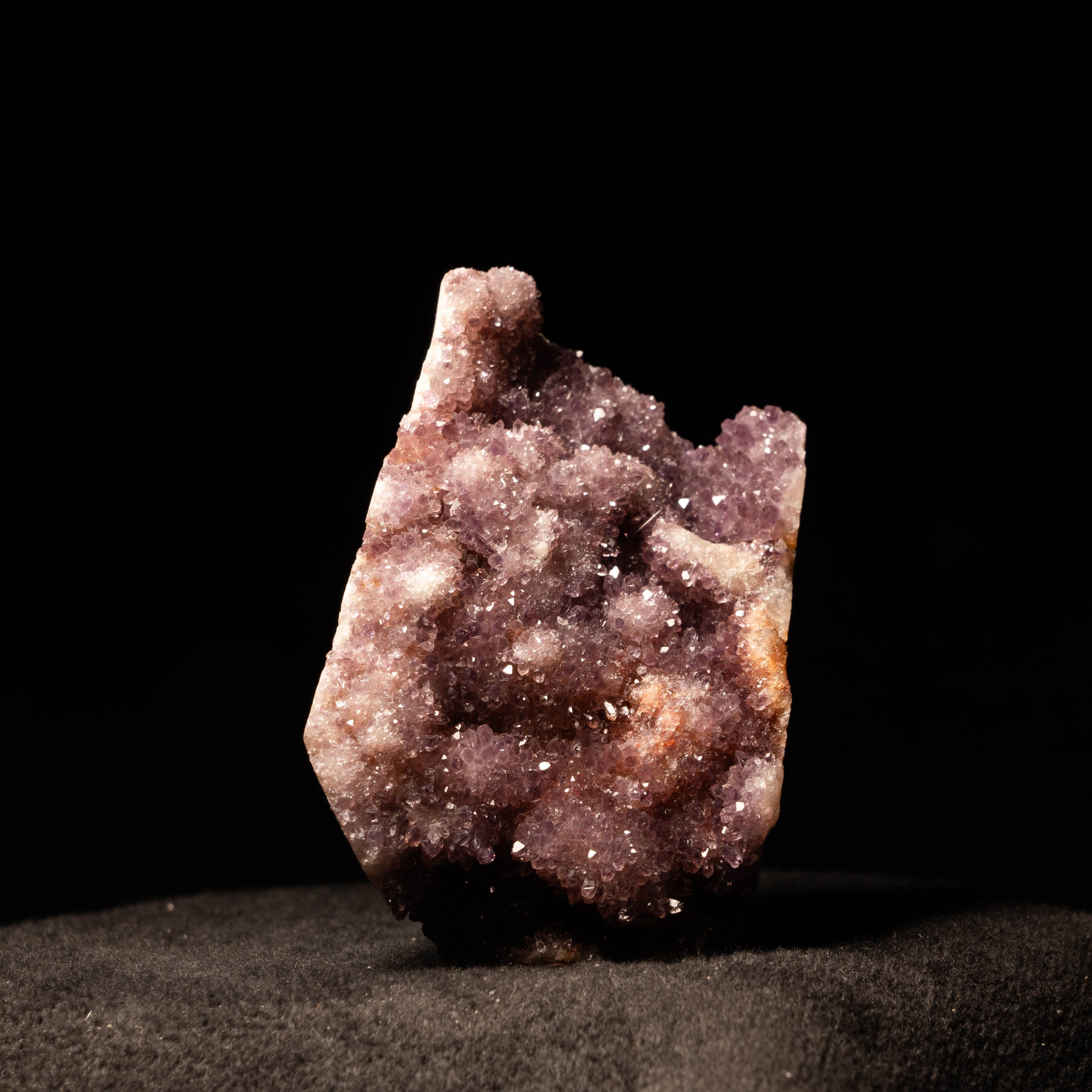 amethist hematiet cluster