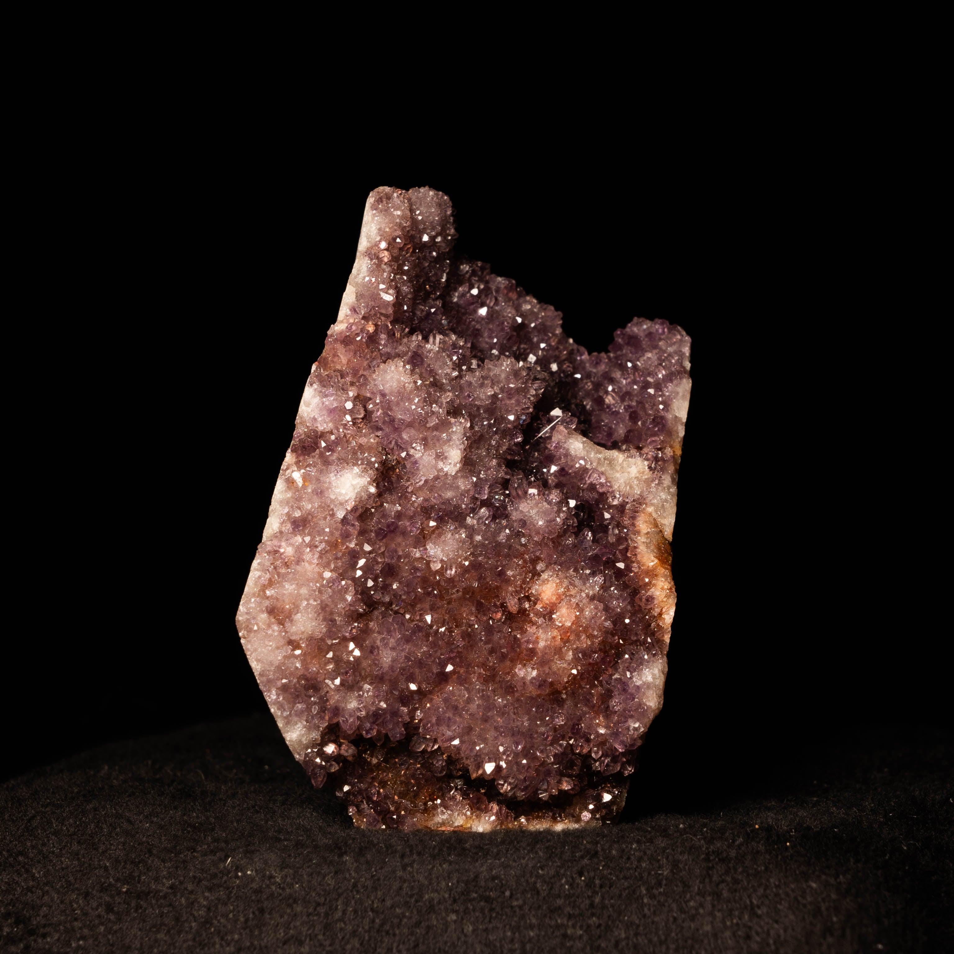 amethist hematiet cluster