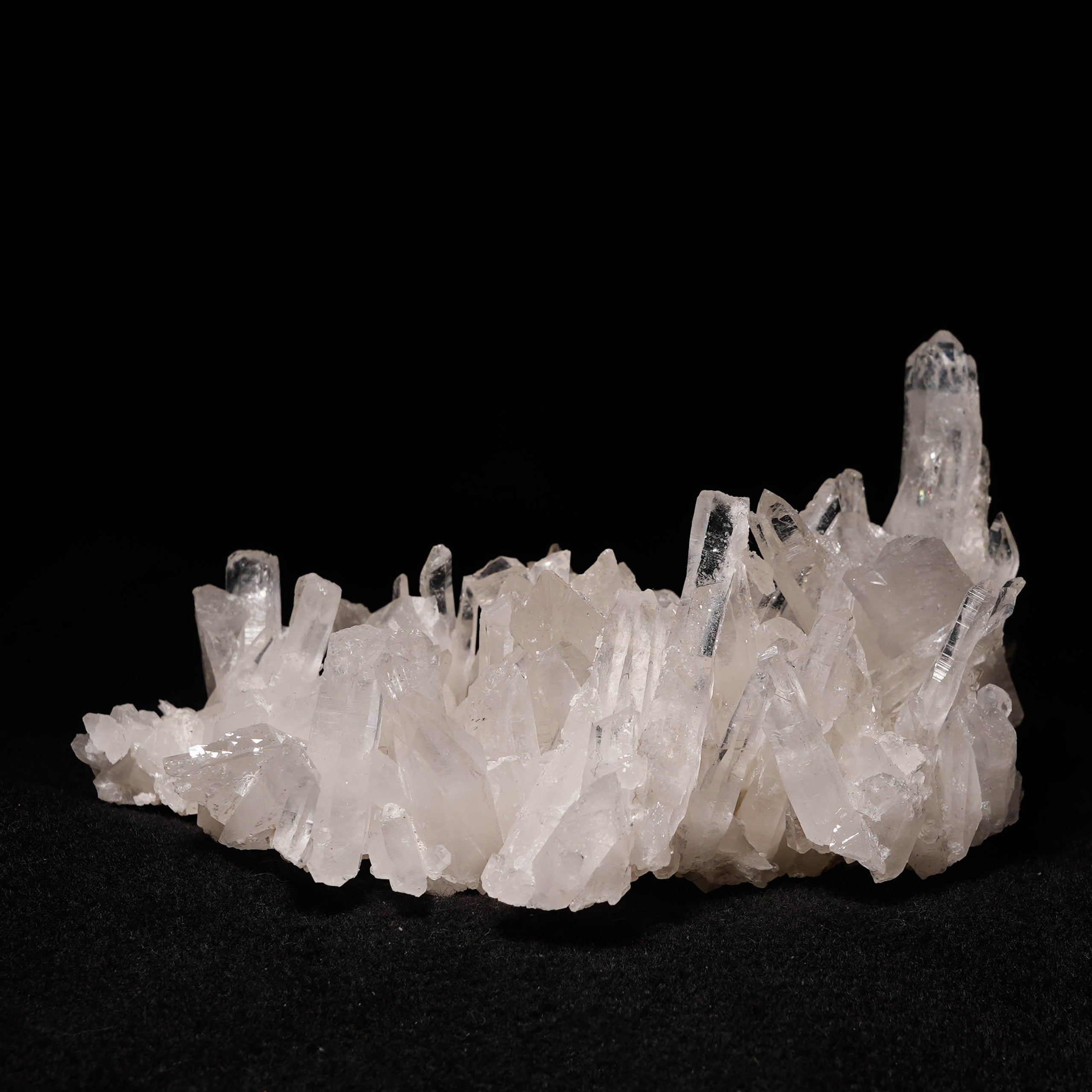 heldere bergkristal cluster