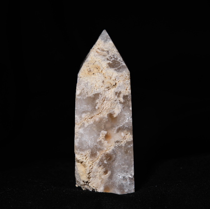 wit agaat kristal toren